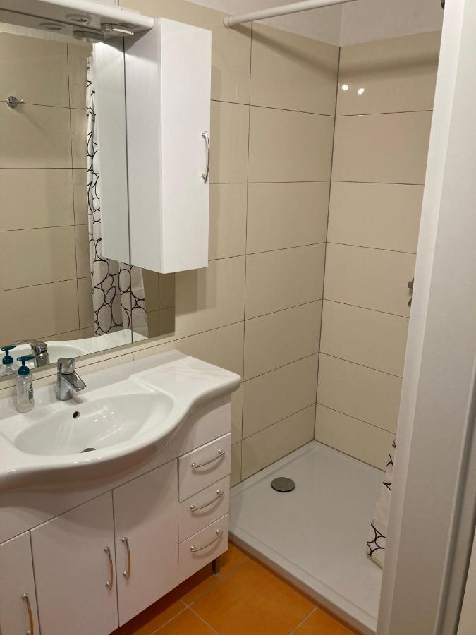 Apartamento Heurigenbar Feldkirchen an der Donau Exterior foto