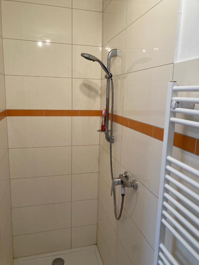 Apartamento Heurigenbar Feldkirchen an der Donau Exterior foto