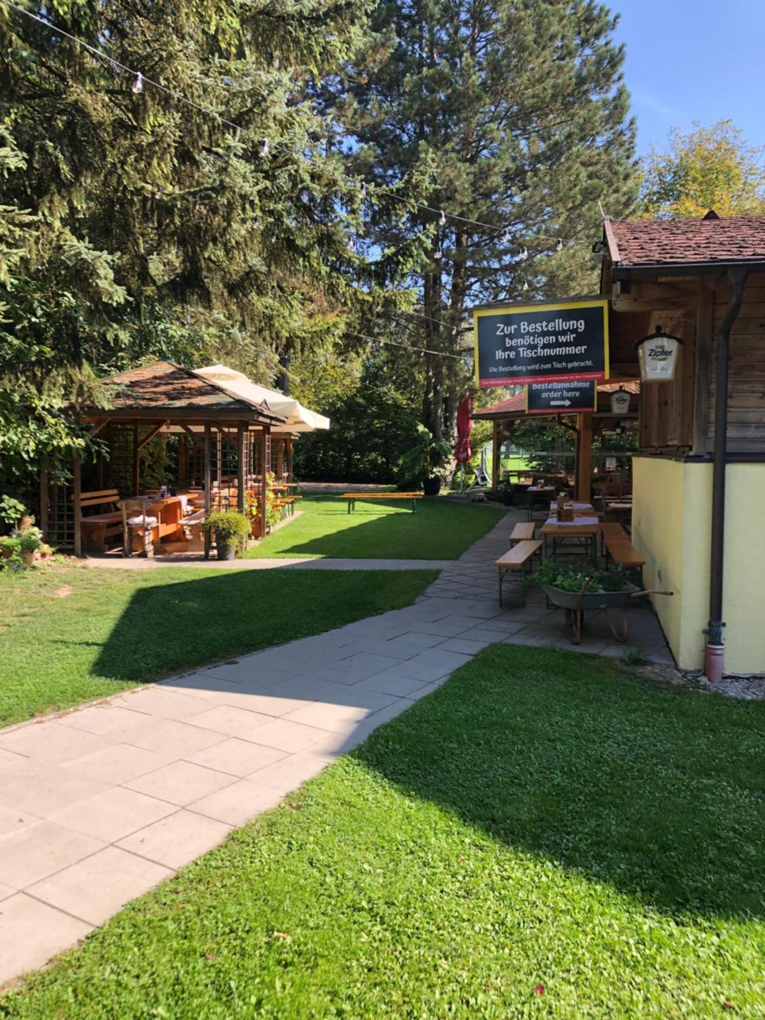 Apartamento Heurigenbar Feldkirchen an der Donau Exterior foto